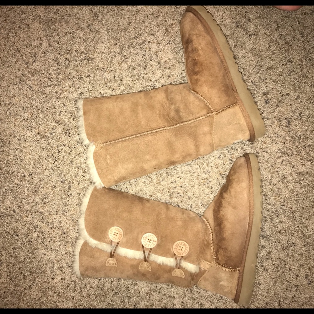 Triple Bailey Button Chestnut Colored Ugg Boots - image 2